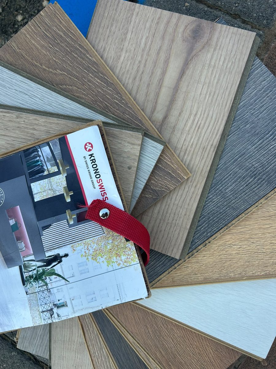 קטלוג גווני פרקט של מותג Kronoswiss